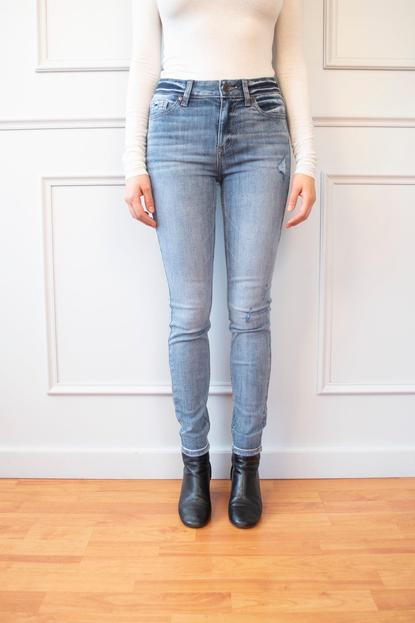 JEANS PREMIUM ENTUBADO TIRO MEDIO