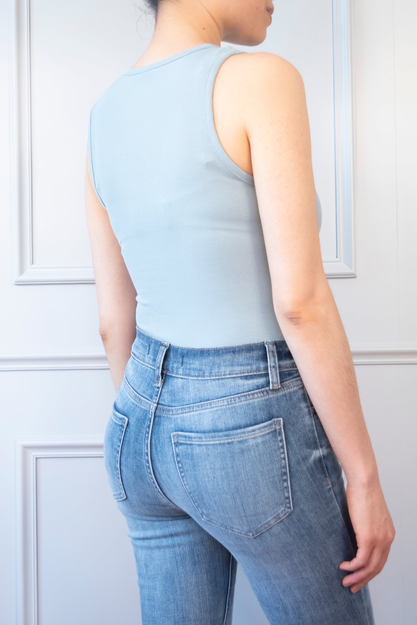 BODY PREMIUM CUT OUT