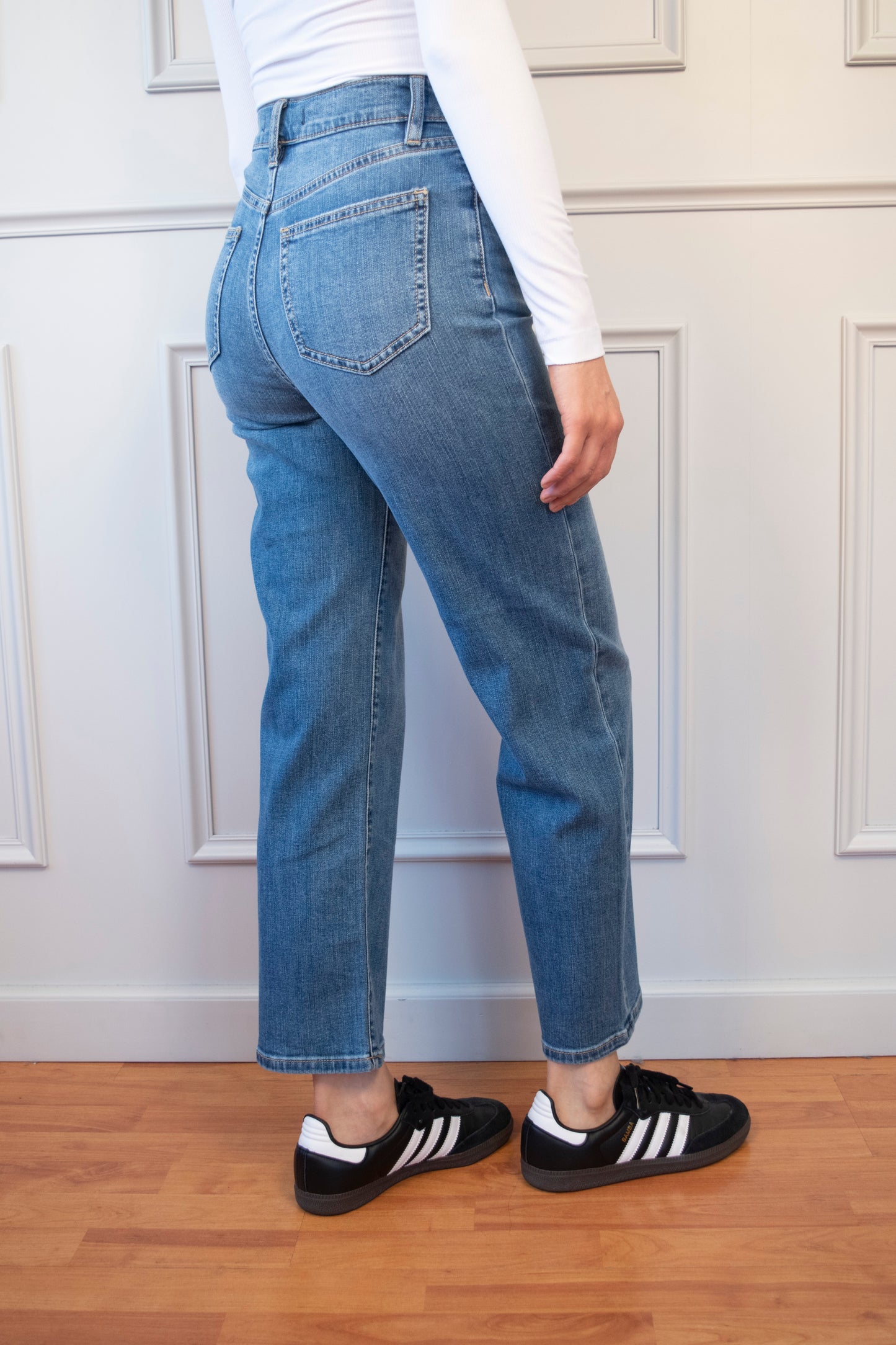 JEANS PREMIUM TIRO ALTO PIERNA ANCHA CROP