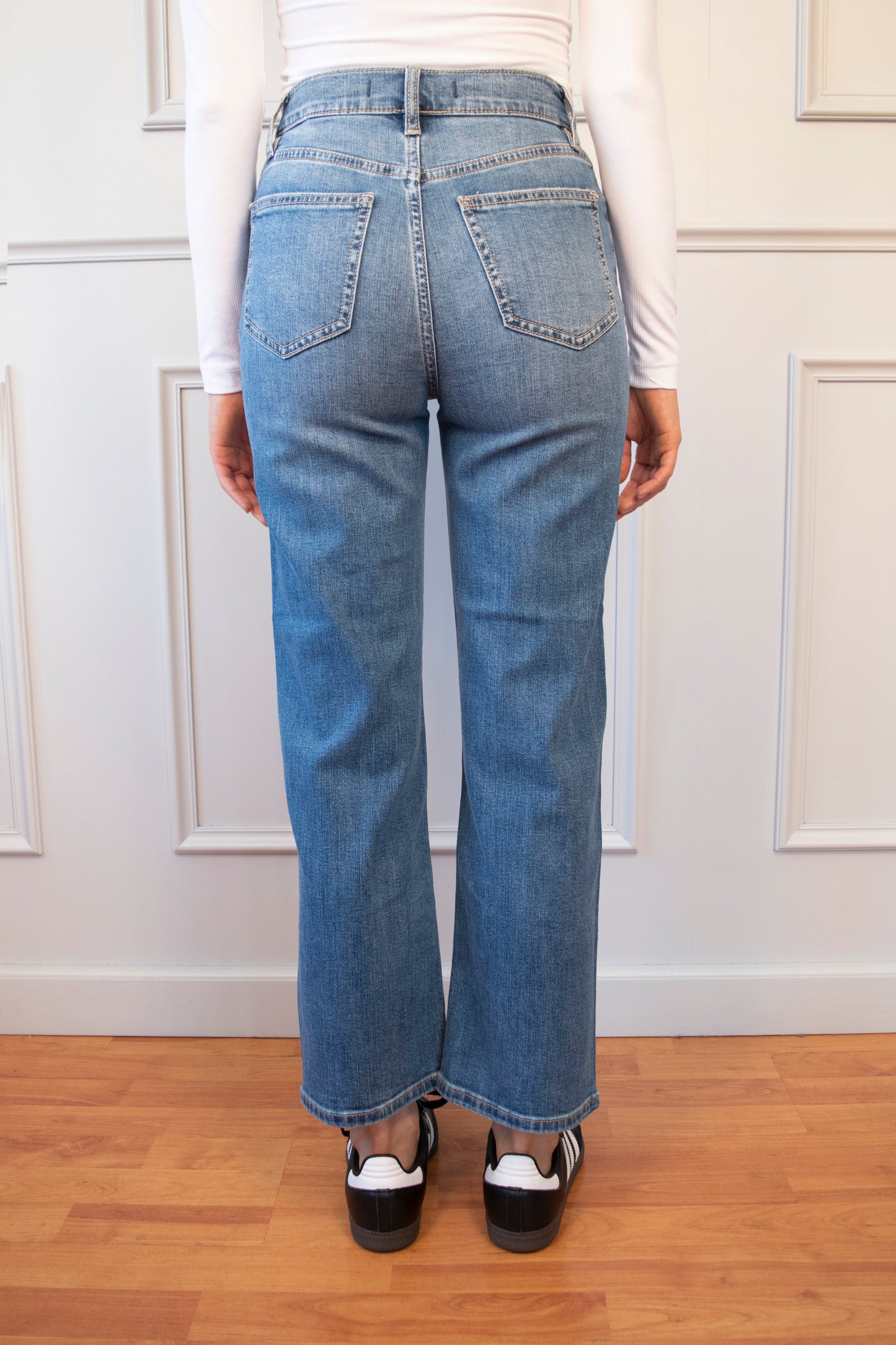 JEANS PREMIUM TIRO ALTO PIERNA ANCHA CROP