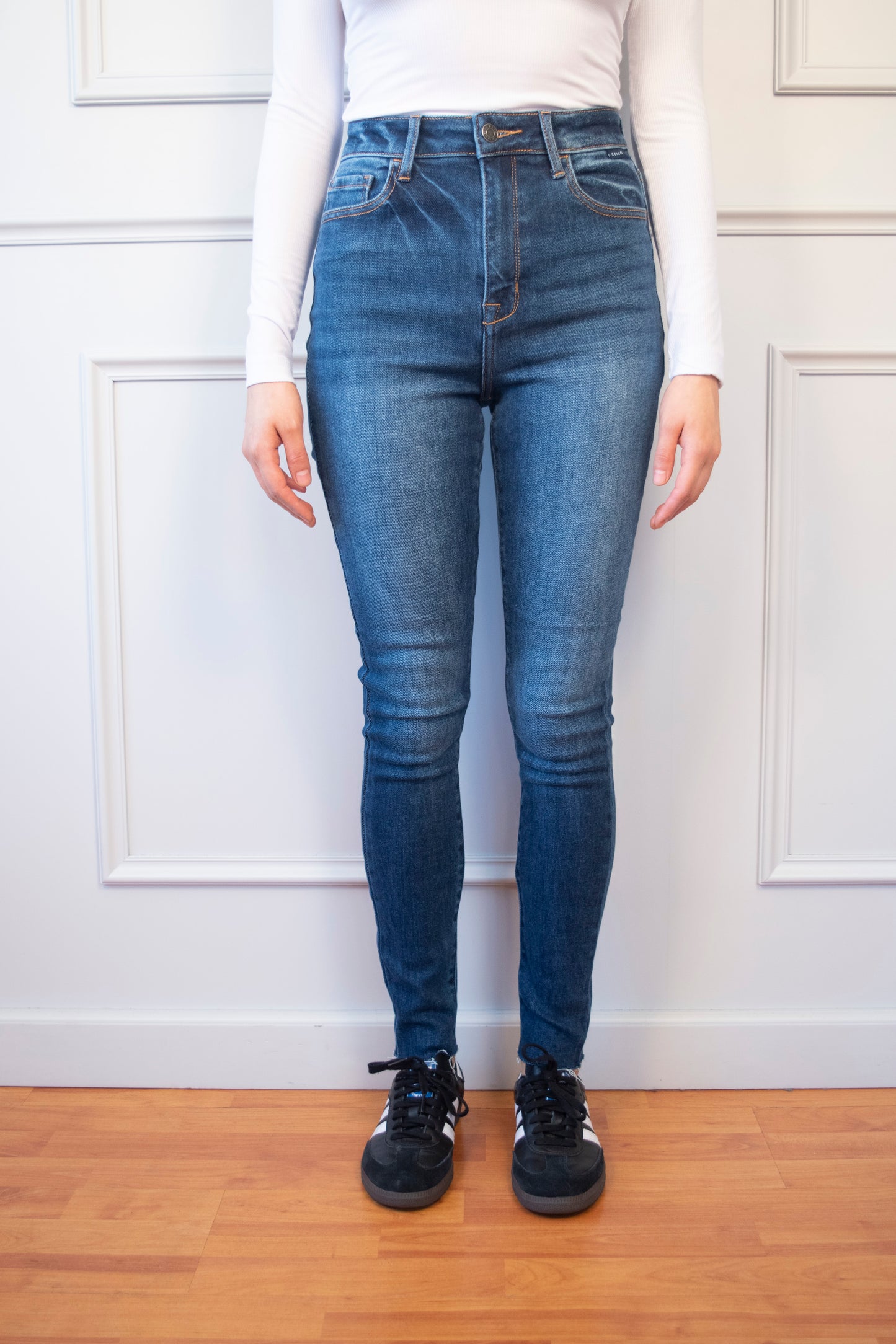 JEANS PREMIUM TIRO ALTO ENTUBADO