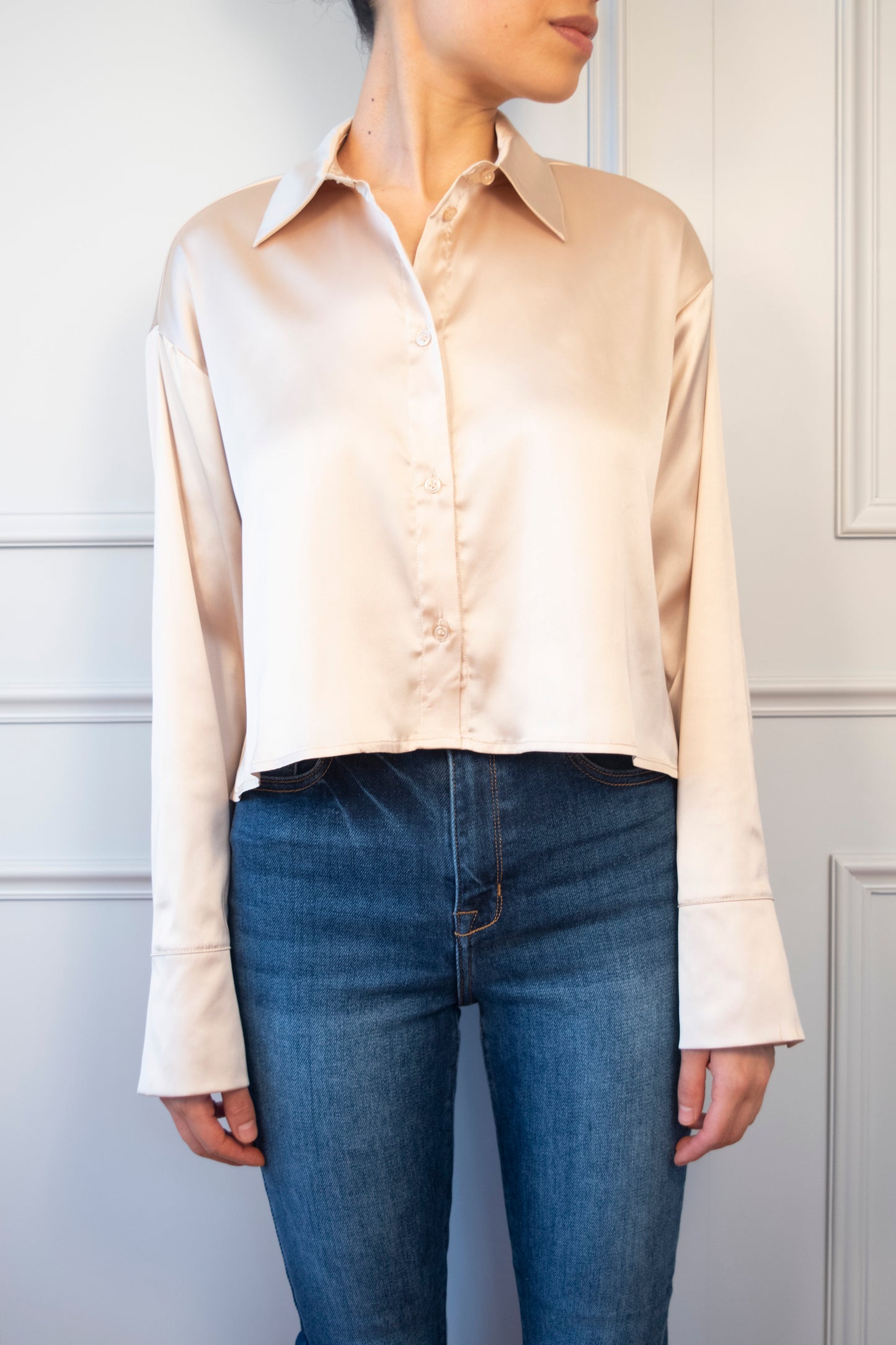 CAMISA SATINADA CROP
