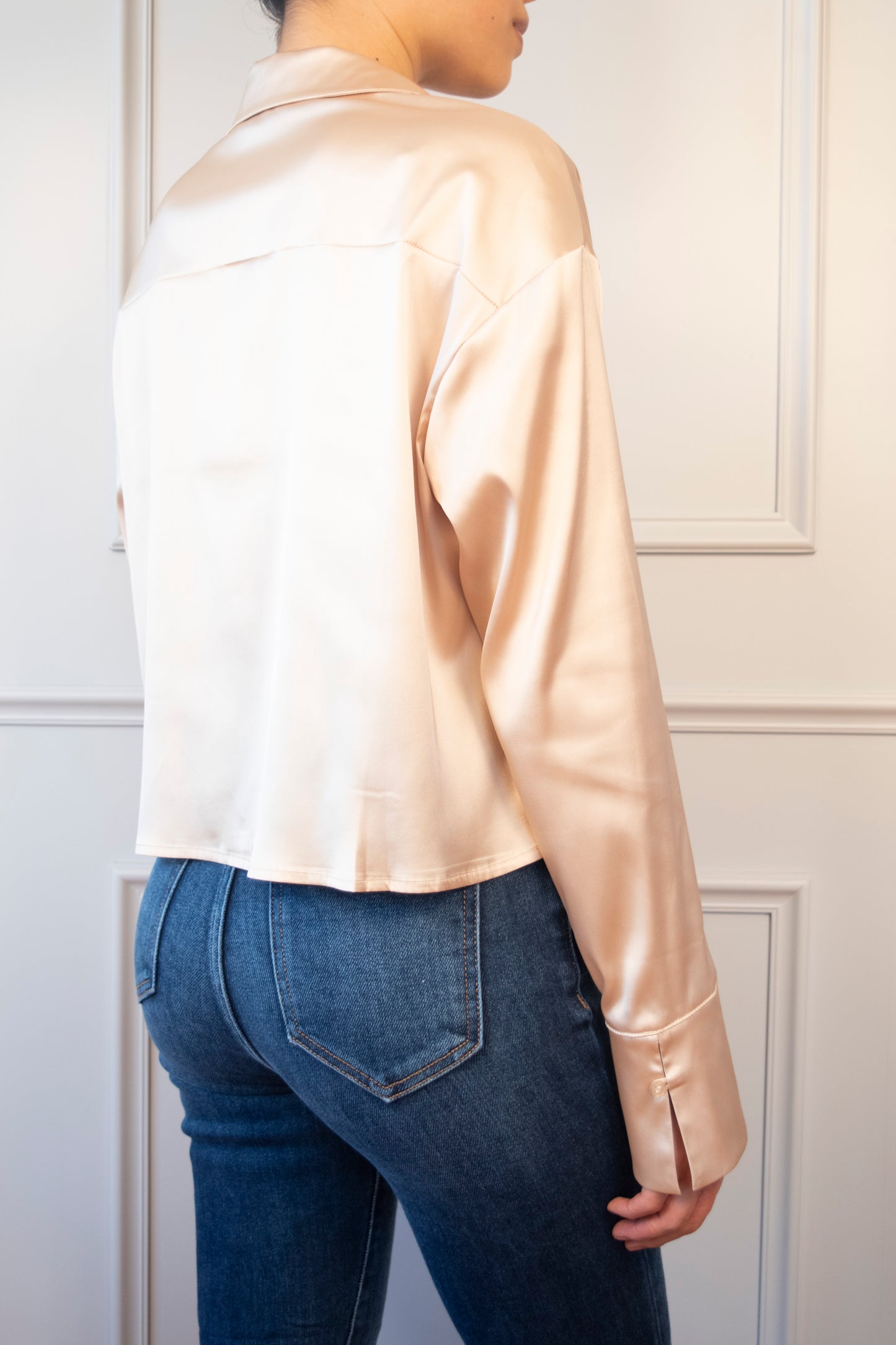 CAMISA SATINADA CROP