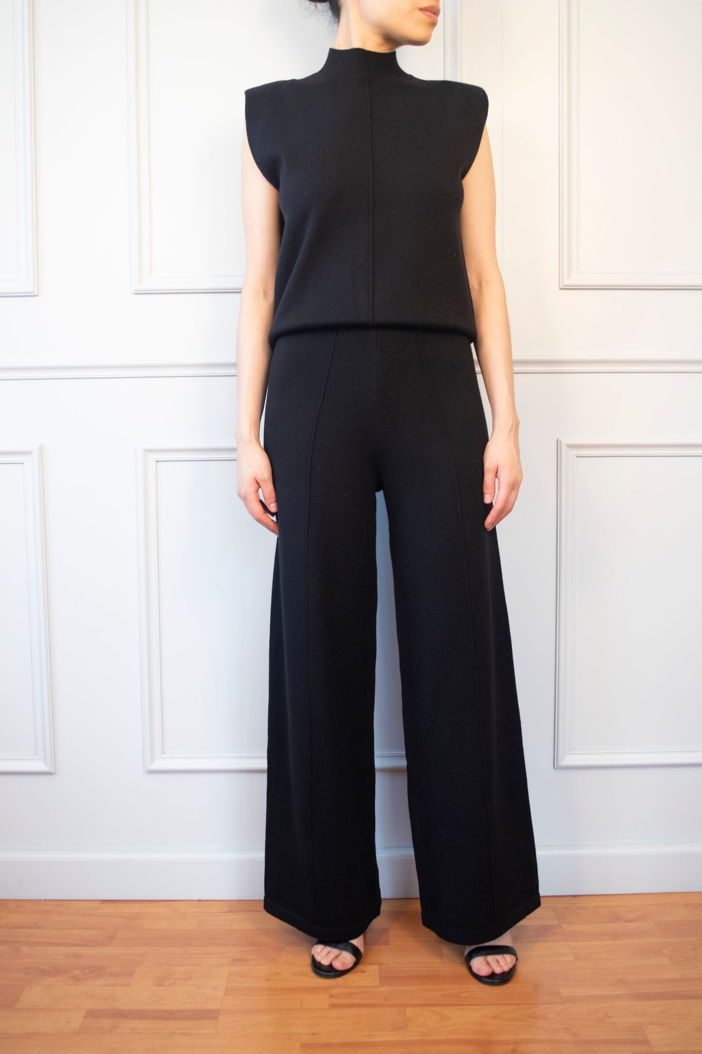 TRAJE PREMIUM PUNTO PANTALON-TOP HOMBRERA