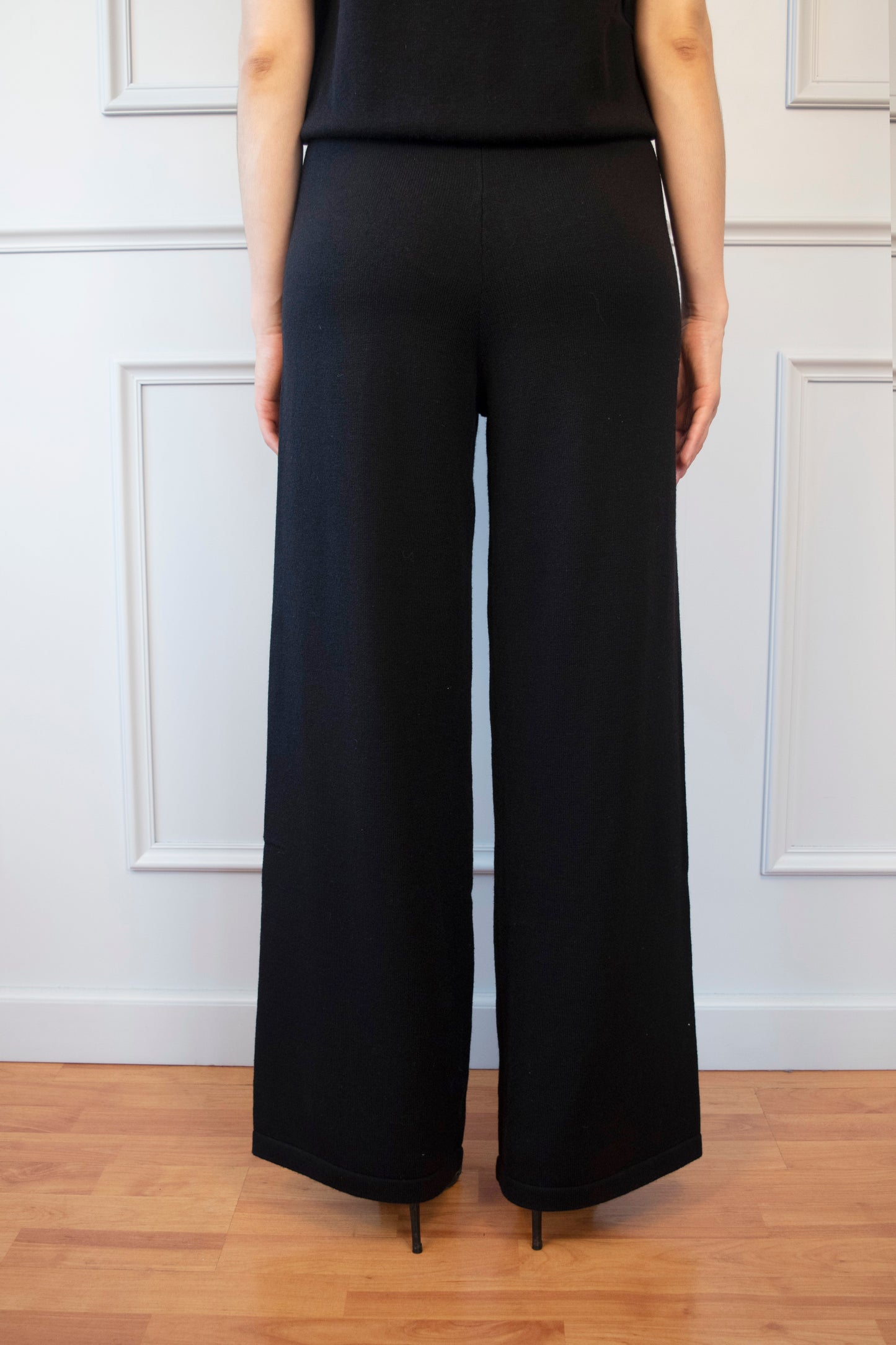 TRAJE PREMIUM PUNTO PANTALON-TOP HOMBRERA