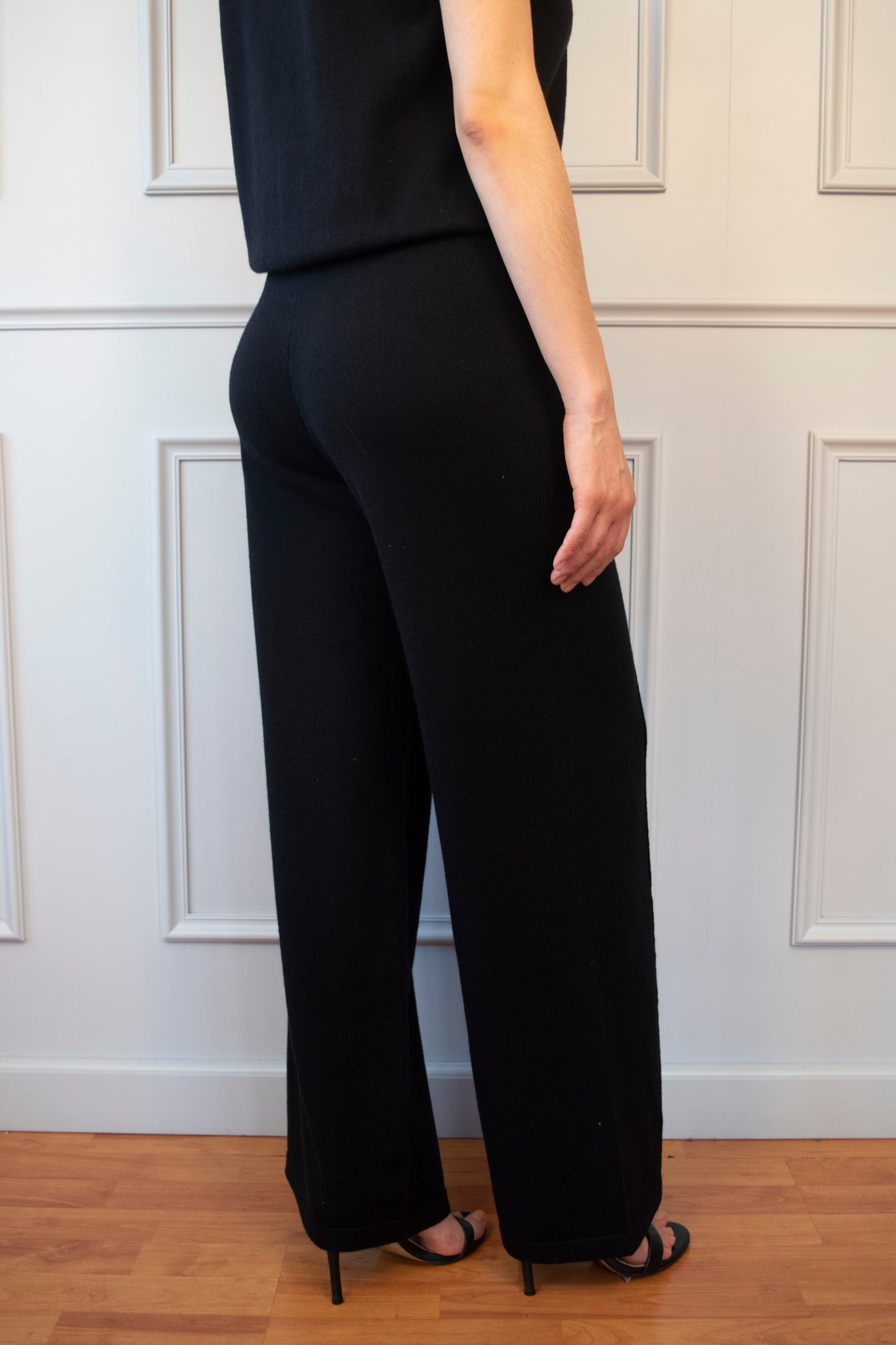 TRAJE PREMIUM PUNTO PANTALON-TOP HOMBRERA