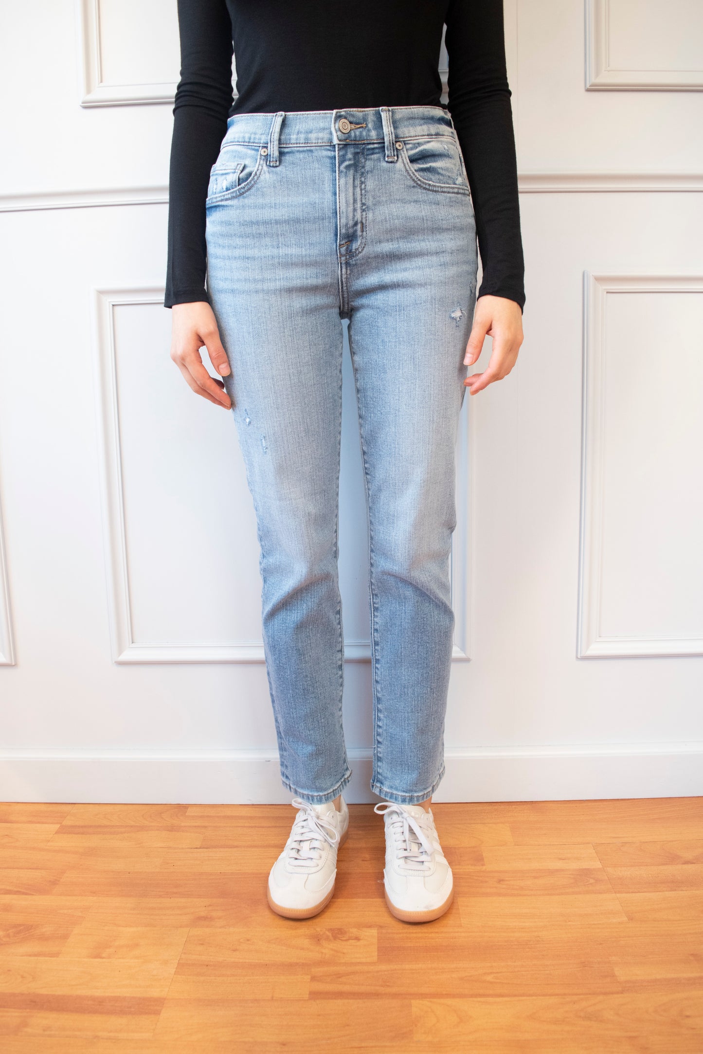 JEANS PREMIUM RECTO TIRO MEDIO