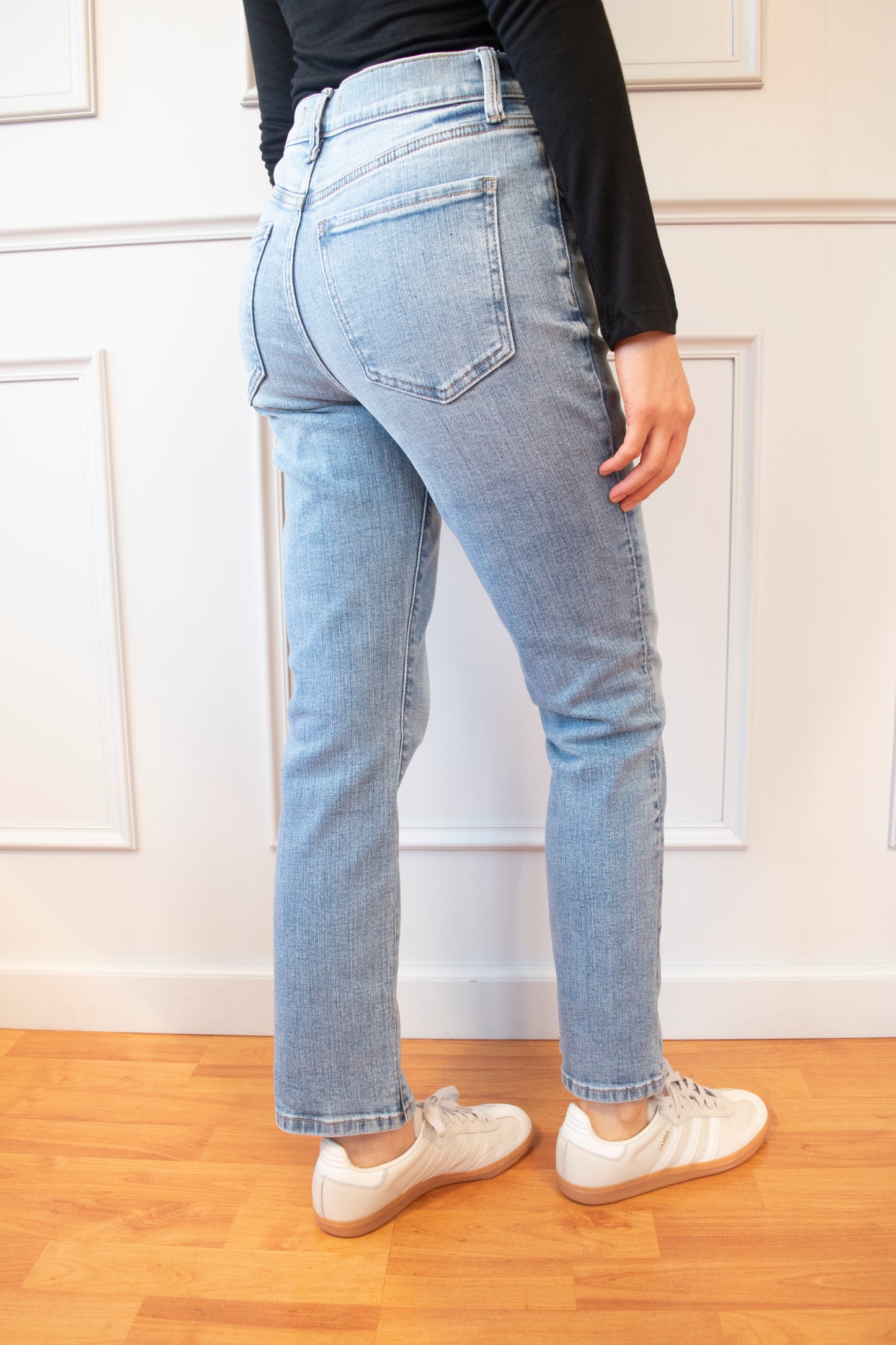 JEANS PREMIUM RECTO TIRO MEDIO
