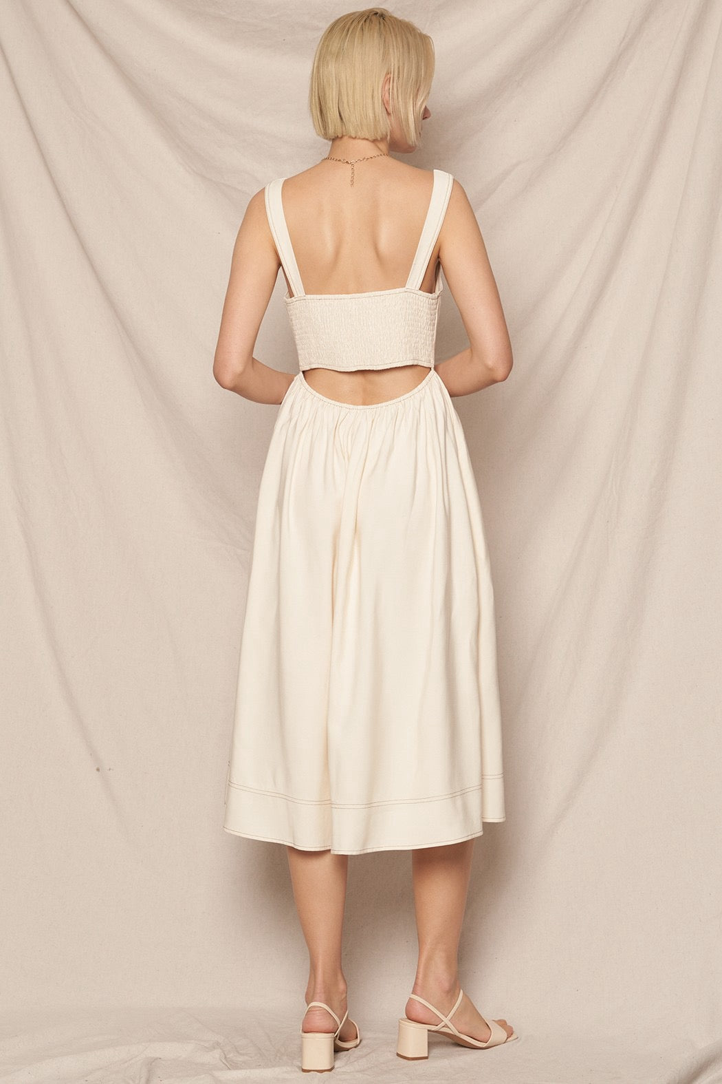 VESTIDO PREMIUM MIDI FIBRA NATURAL