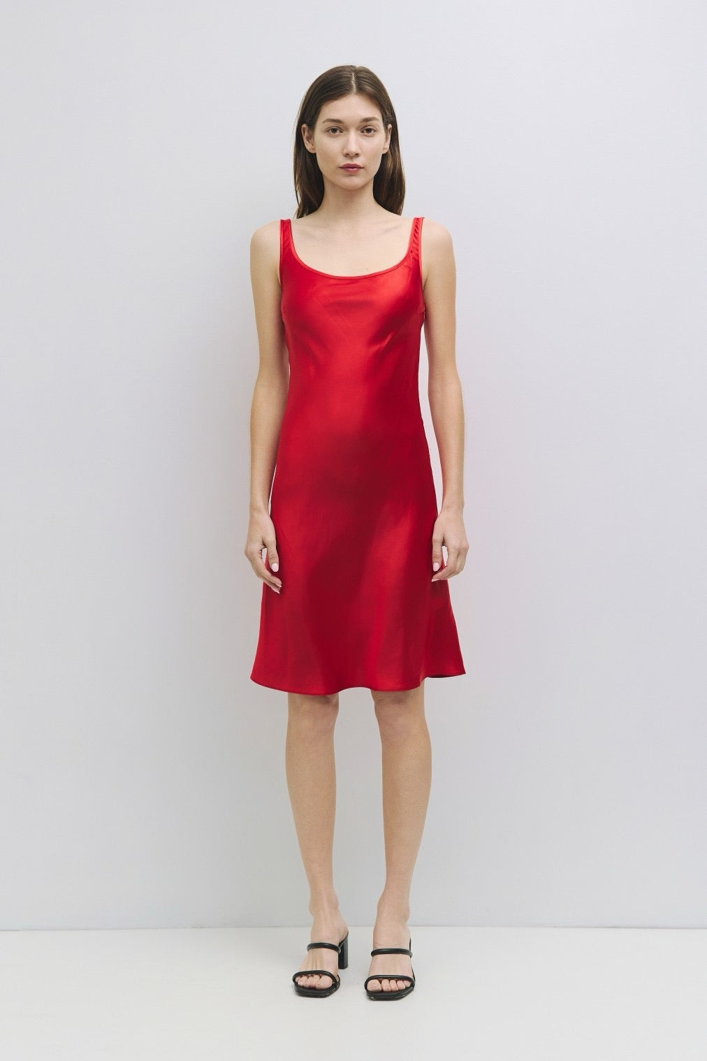 VESTIDO PREMIUM SATINADO