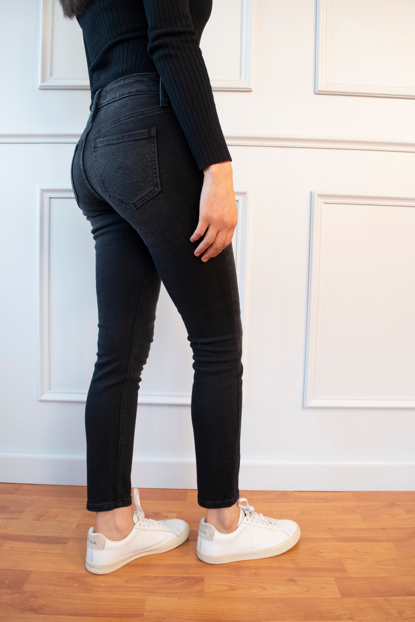 JEANS PREMIUM ENTUBADO TIRO ALTO