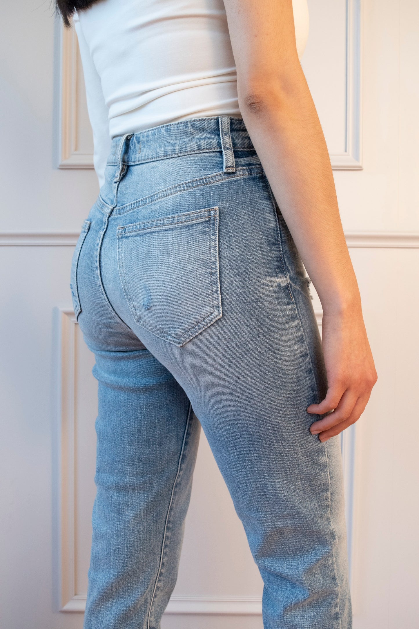 JEANS PREMIUM MOM TIRO SUPER ALTO