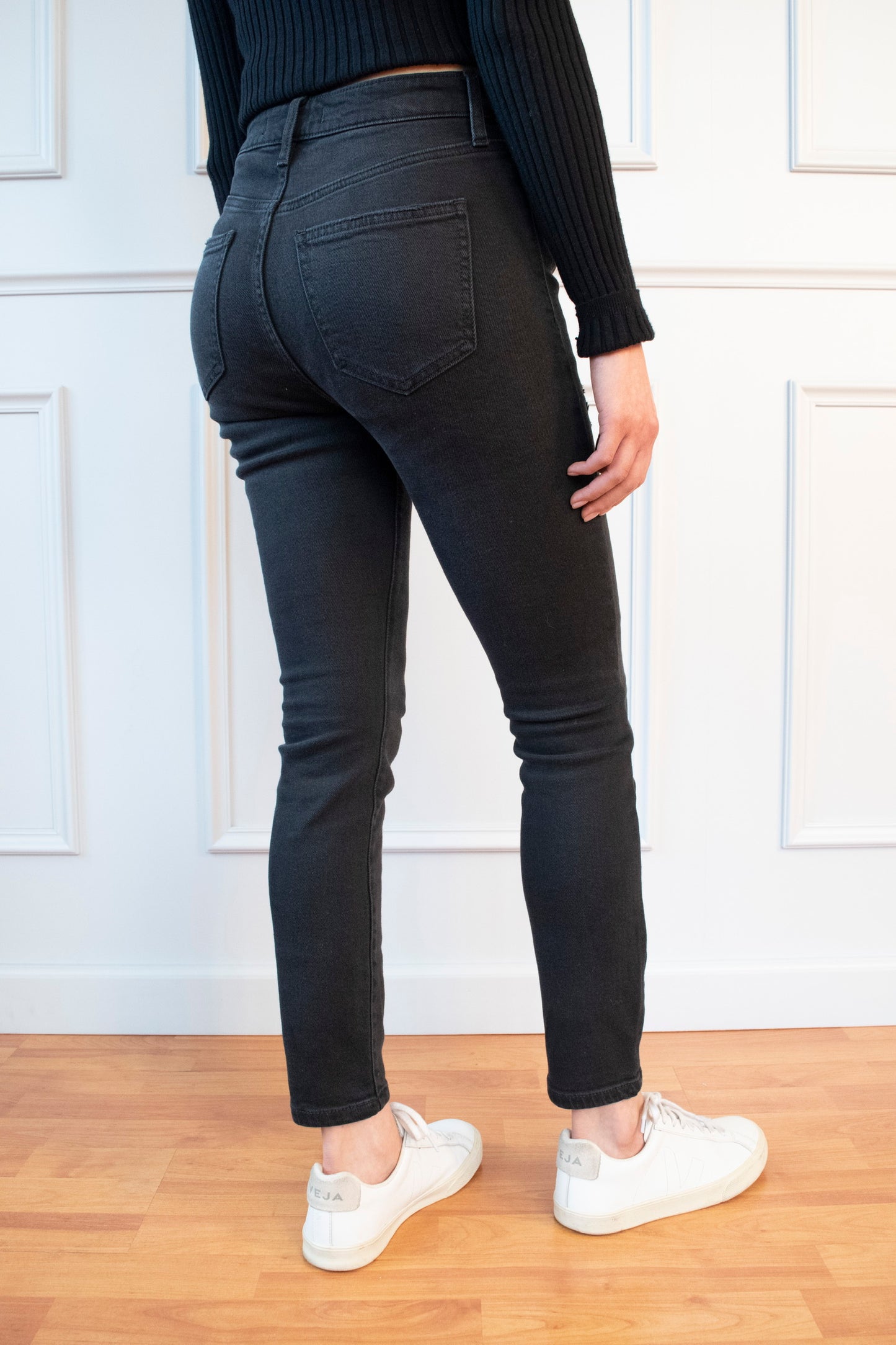 JEANS PREMIUM ENTUBADO TIRO SUPER ALTO