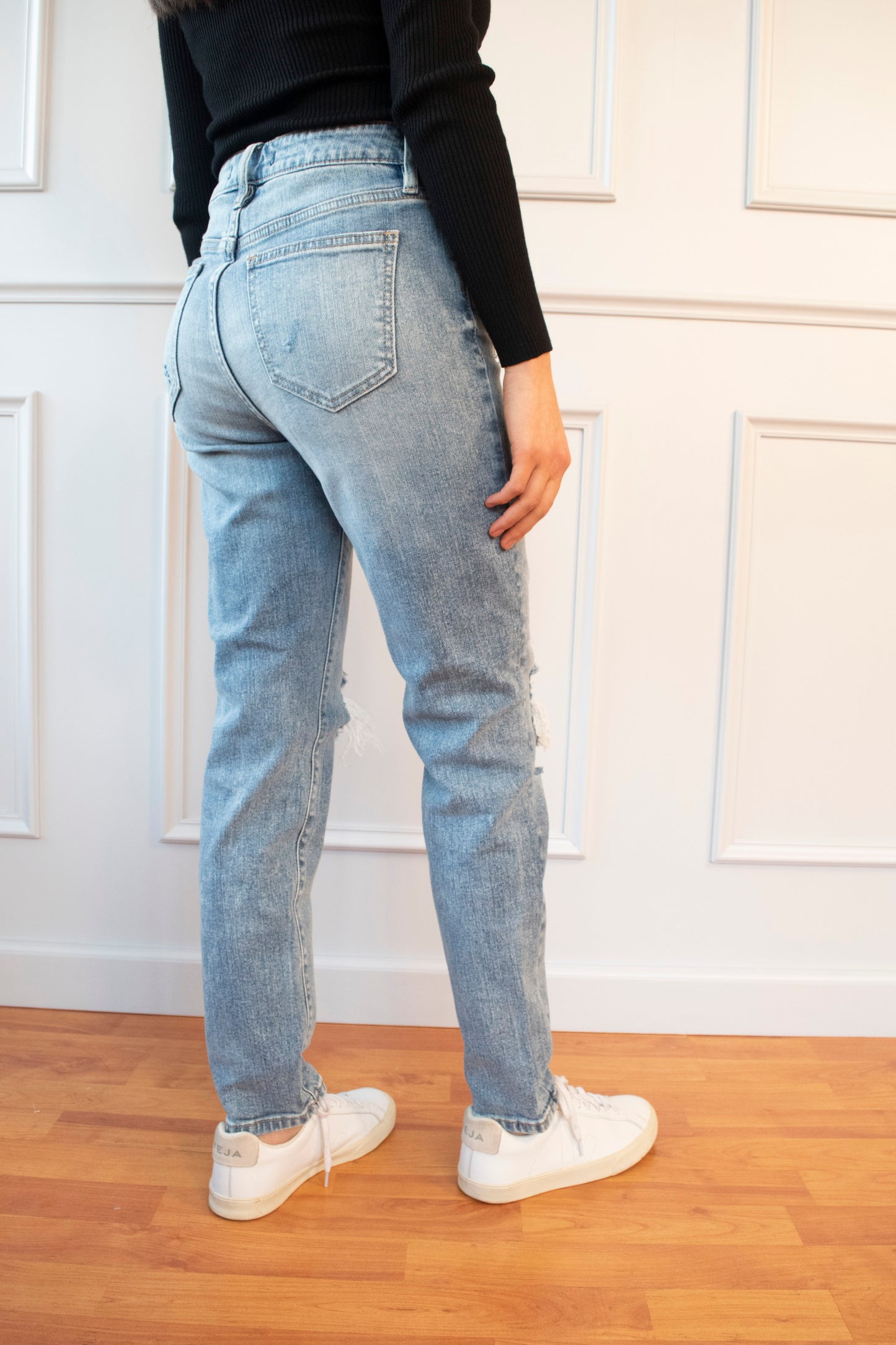 JEANS PREMIUM MOM TIRO SUPER ALTO