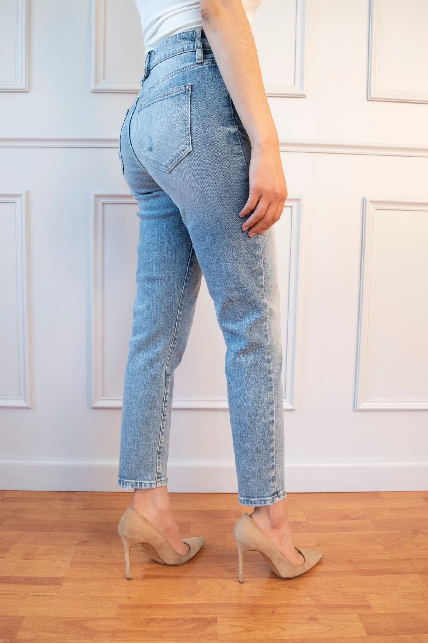 JEANS PREMIUM MOM TIRO SUPER ALTO