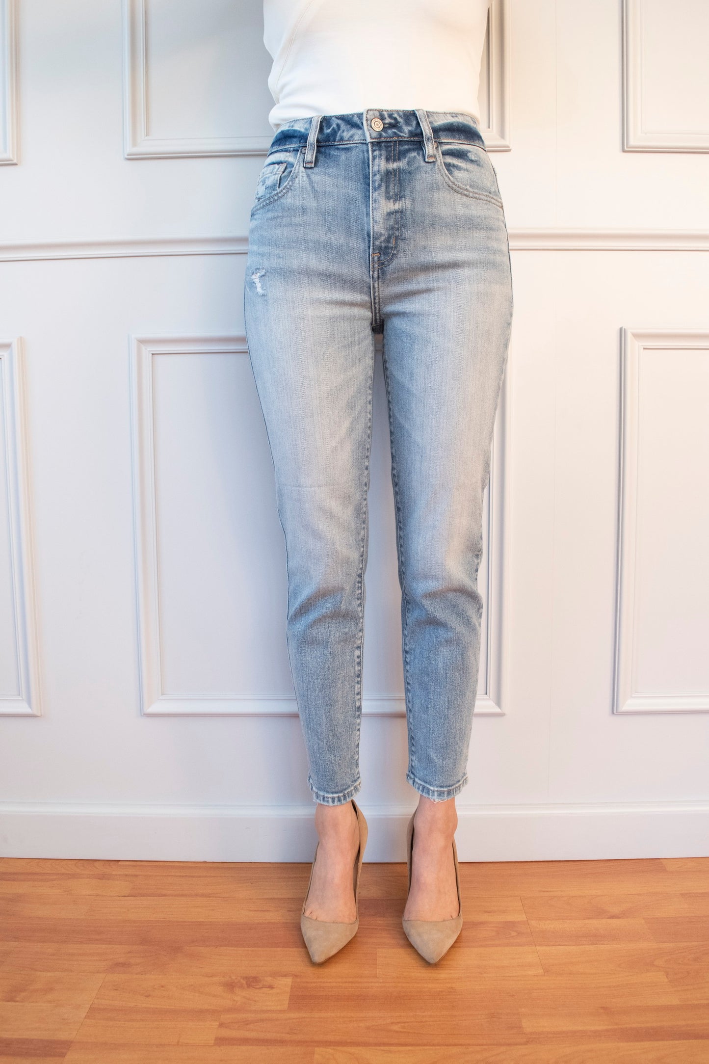 JEANS PREMIUM MOM TIRO SUPER ALTO