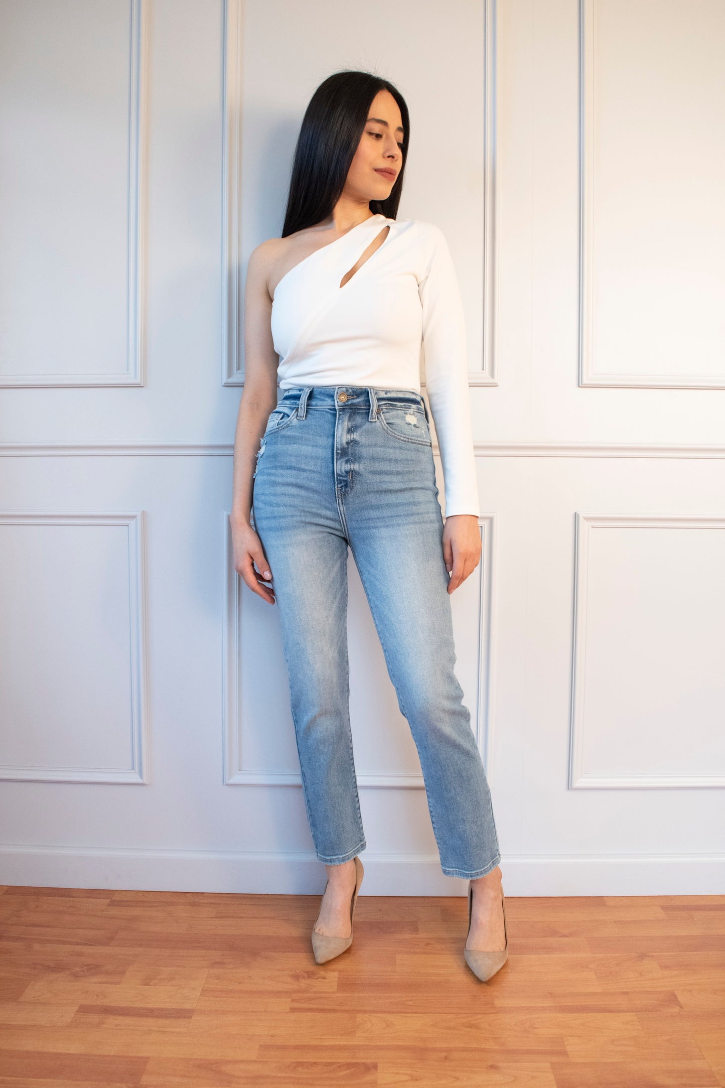 JEANS PREMIUM MOM RECTO TIRO ULTRA ALTO