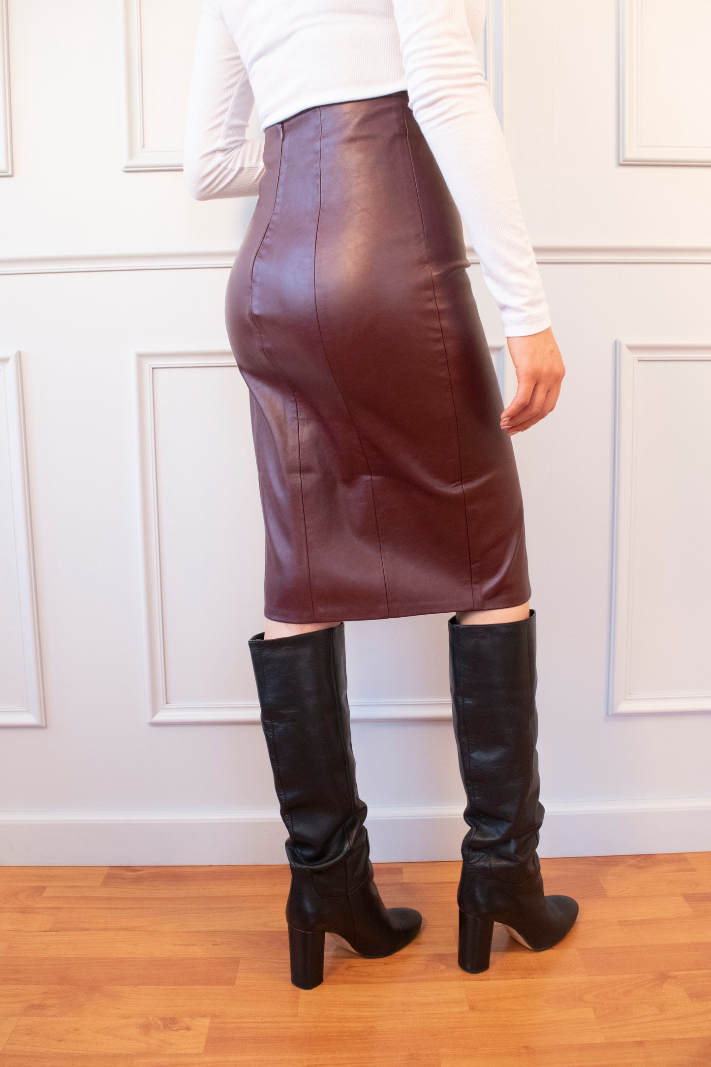 FALDA PREMIUM MIDI EFECTO PIEL