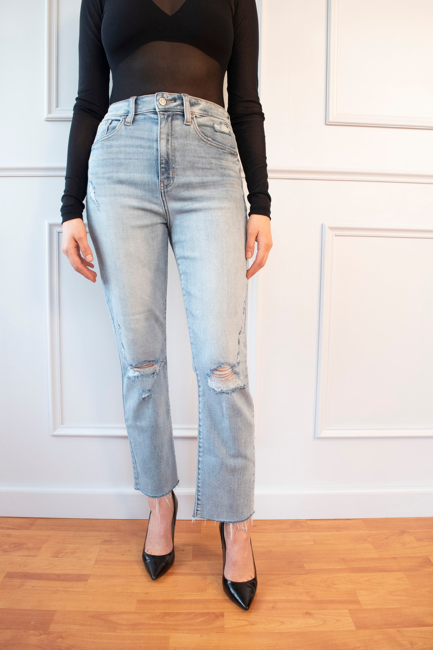 JEANS PREMIUM MOM RECTO TIRO ULTRA ALTO