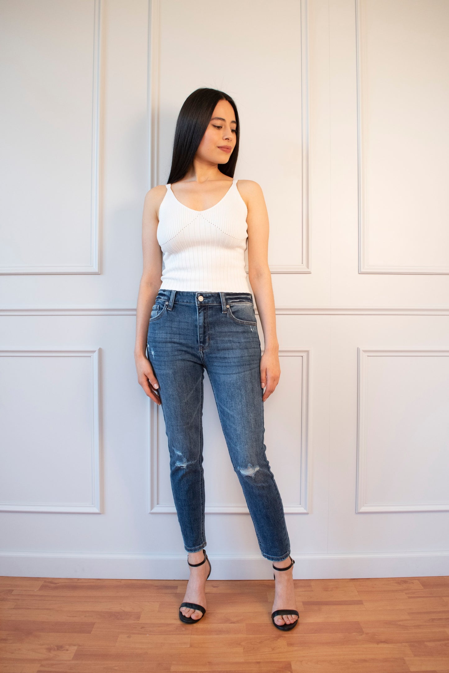 JEANS CLARA PREMIUM TIRO ALTO SKINNY