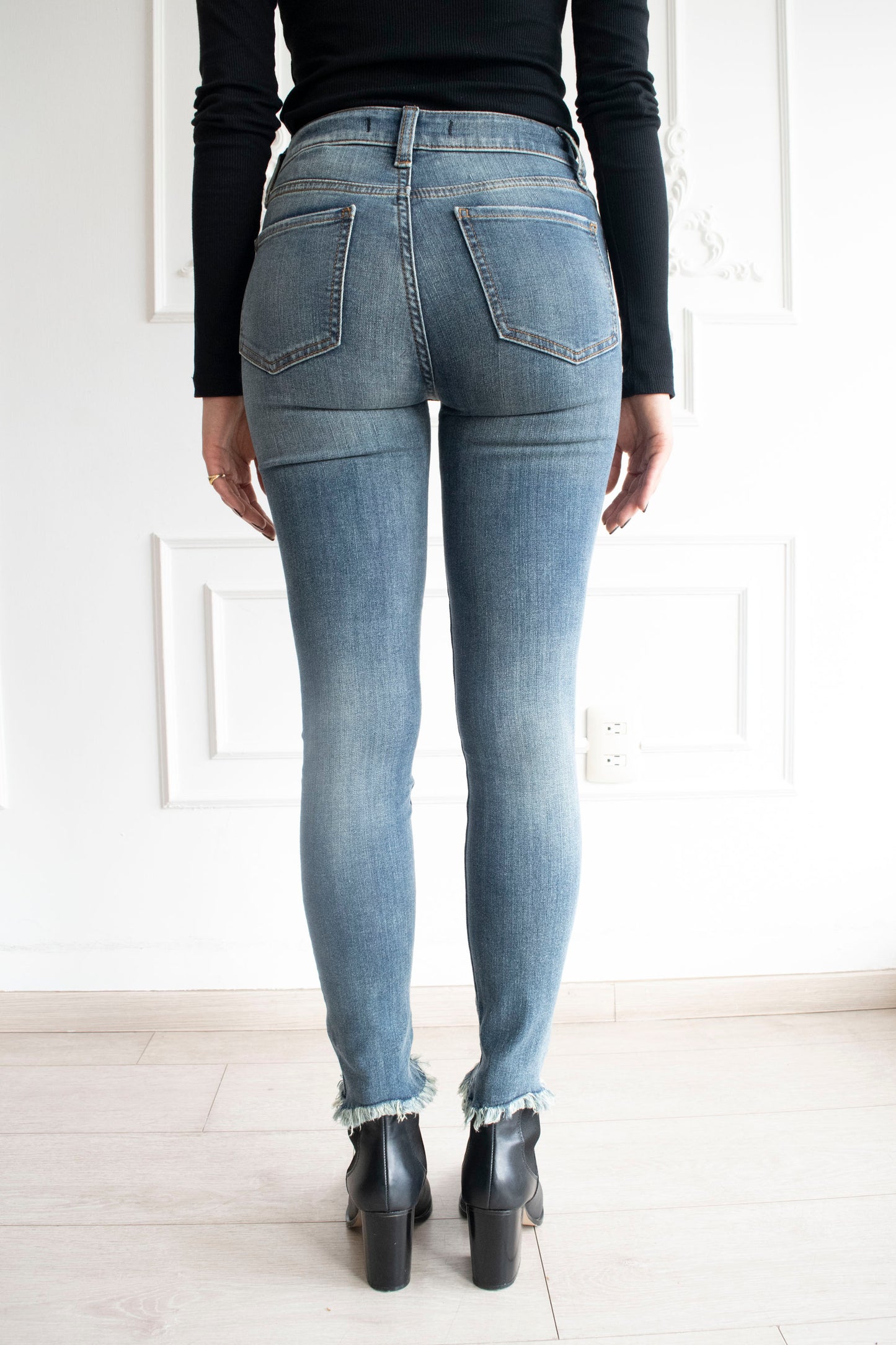 JEANS PREMIUM TIRO ALTO