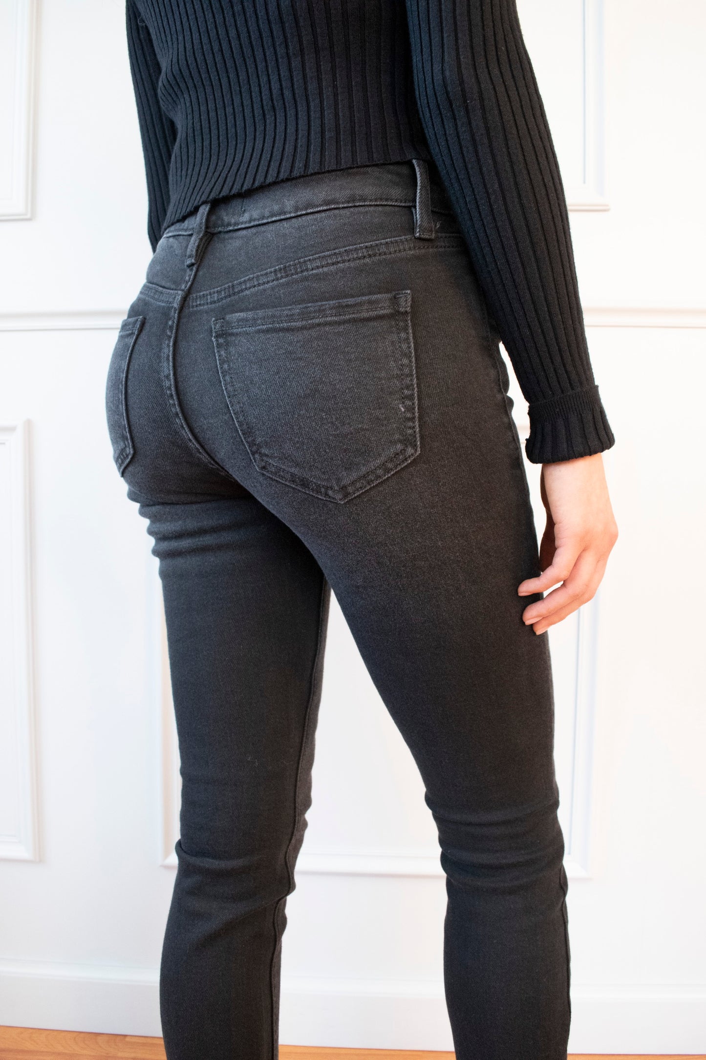 JEANS PREMIUM ENTUBADO TIRO ALTO