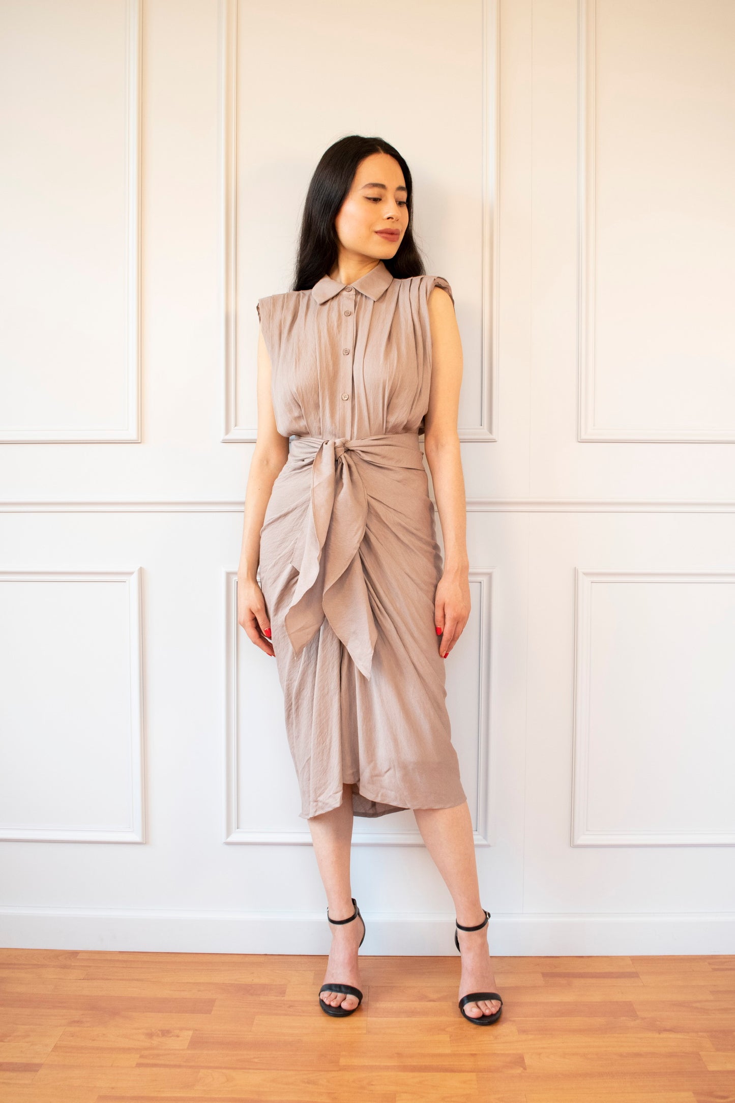 VESTIDO PREMIUM HOMBRERAS DRAPEADO