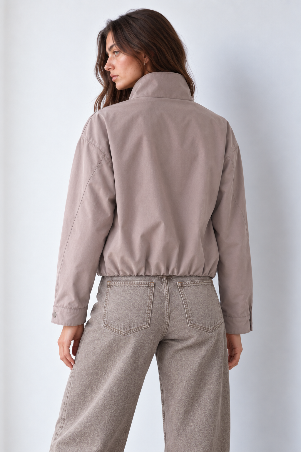 DISPONIBLE 14 DE SEPTIEMBRE CHAMARRA BOMBER ROMPEVIENTOS
