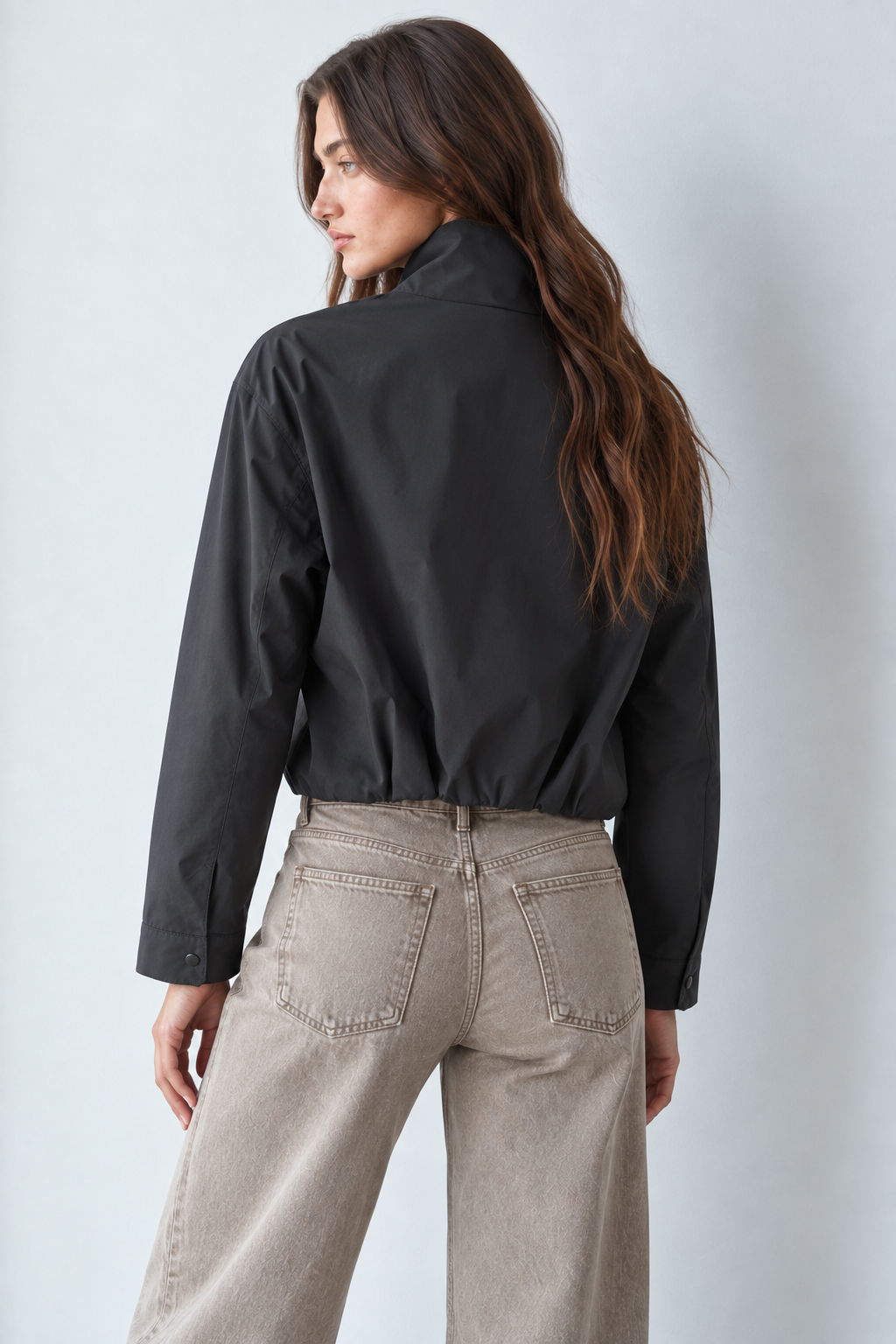 DISPONIBLE 14 DE SEPTIEMBRE CHAMARRA BOMBER ROMPEVIENTOS
