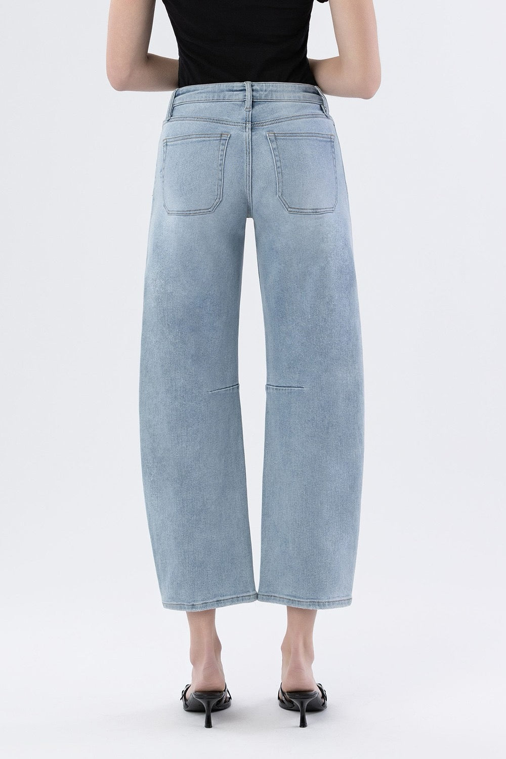 JEANS PIERNA BARRIL 27" MEZCLILLA PREMIUM