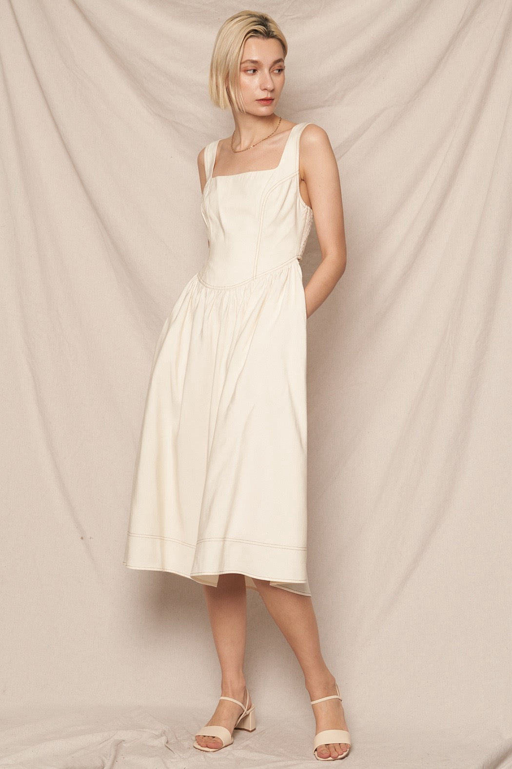 VESTIDO PREMIUM MIDI FIBRA NATURAL