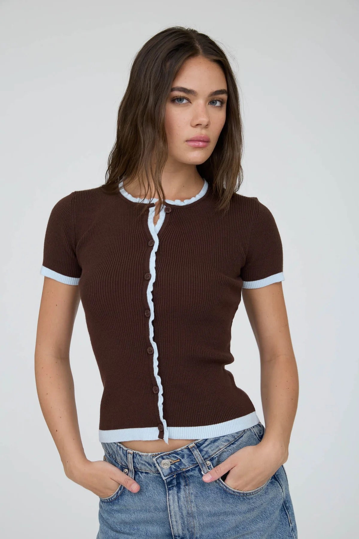 DISPONIBLE 22 DE JULIO CARDIGAN CONTRASTE FIBRA NATURAL
