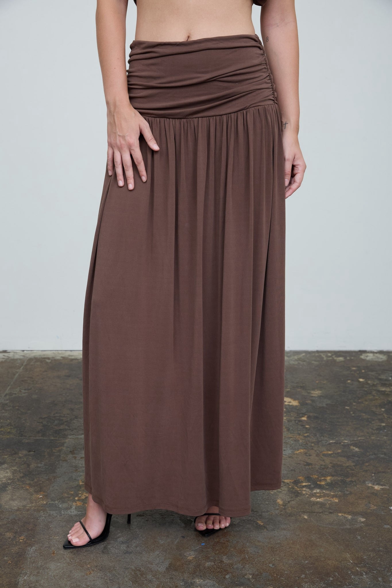 DISPONIBLE 7 DE SEPTIEMRE SET TOP-FALDA MODAL