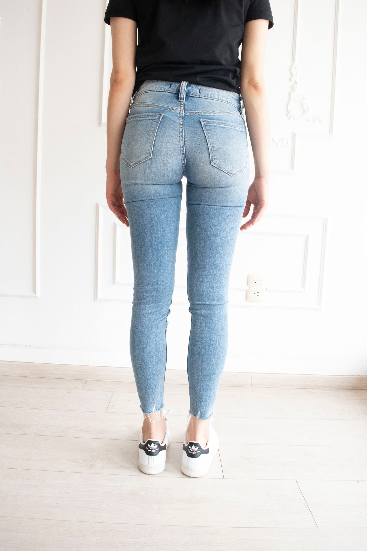 JEANS JOSIE PREMIUM TIRO MEDIO CROPPED